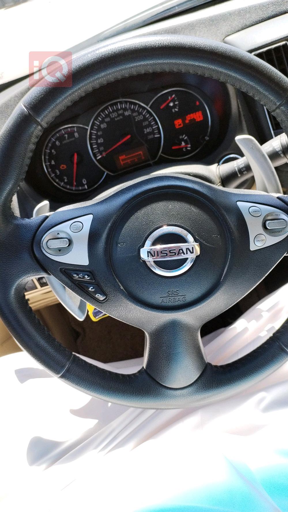 نيسان ماكسيما